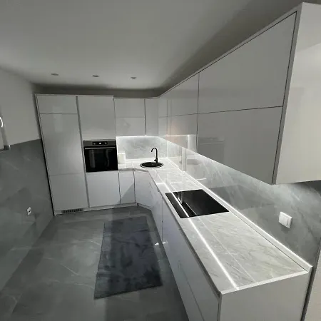 Apartment Apartman Bajo 1 *