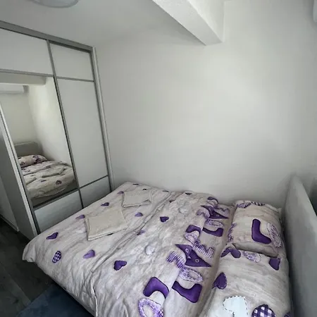 Apartman Bajo 1 Apartment Foca